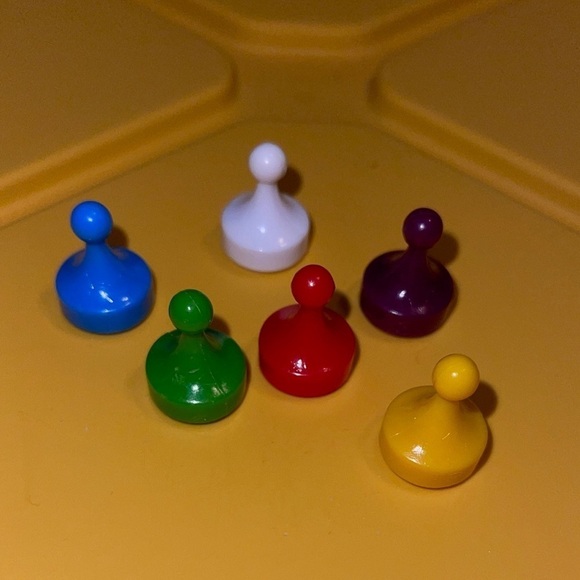 Clue The Great Museum Caper Board Game Replacement Parts 6 Mover Tokens - Picture 1 of 3